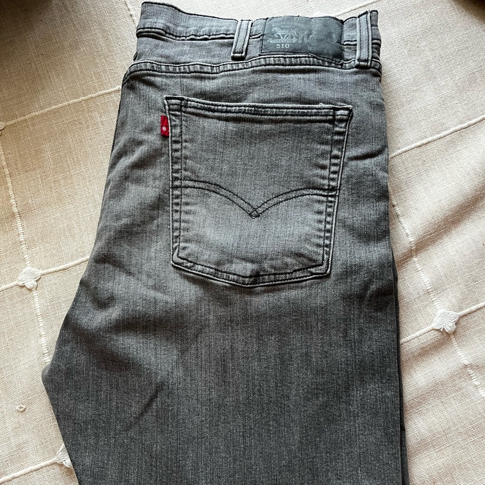 Levi's Men's Gray Slim Jeans